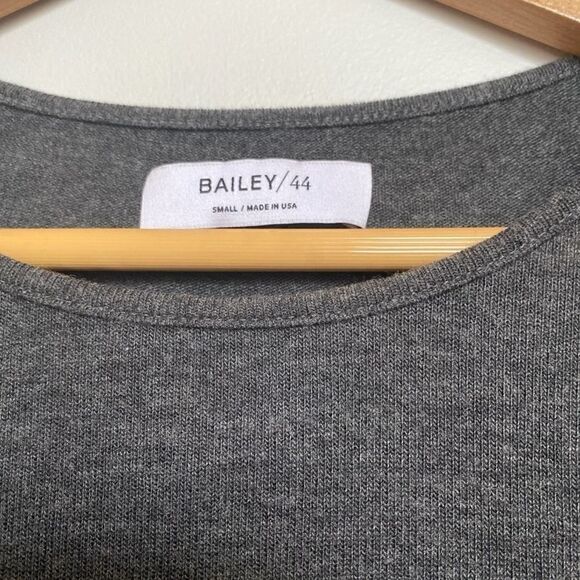 Bailey 44 Lace Trimmed Top Small - Picture 2 of 5